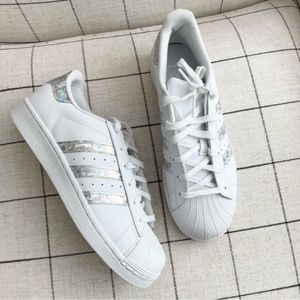 SOLD - Adidas Superstar Diamond NWT Shell Toe Sneakers White Holo 6.5 Girls